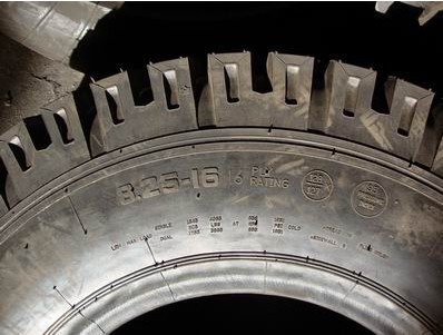 【輪胎廠家批發(fā)優(yōu)質(zhì)825-16農(nóng)用載重卡車輪胎 羊角水曲花紋 汽車輪胎】價格,廠家,圖片,機動車輪胎,高密錦途橡膠銷售-